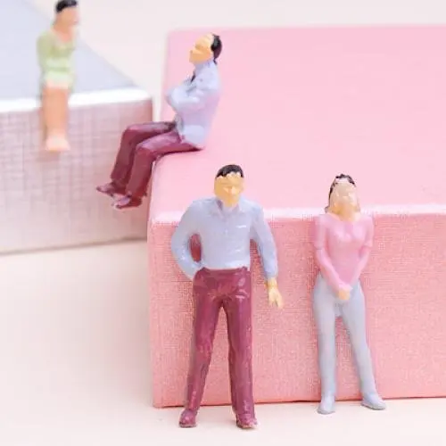 

100pcs Painted Model Train People Figures Scale O (1 to 50)