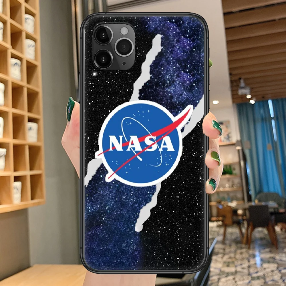 

Nasaing astronaut Phone Case Cover Hull For iphone 5 5s se 2 6 6s 7 8 12 mini plus X XS XR 11 PRO MAX black pretty prime trend