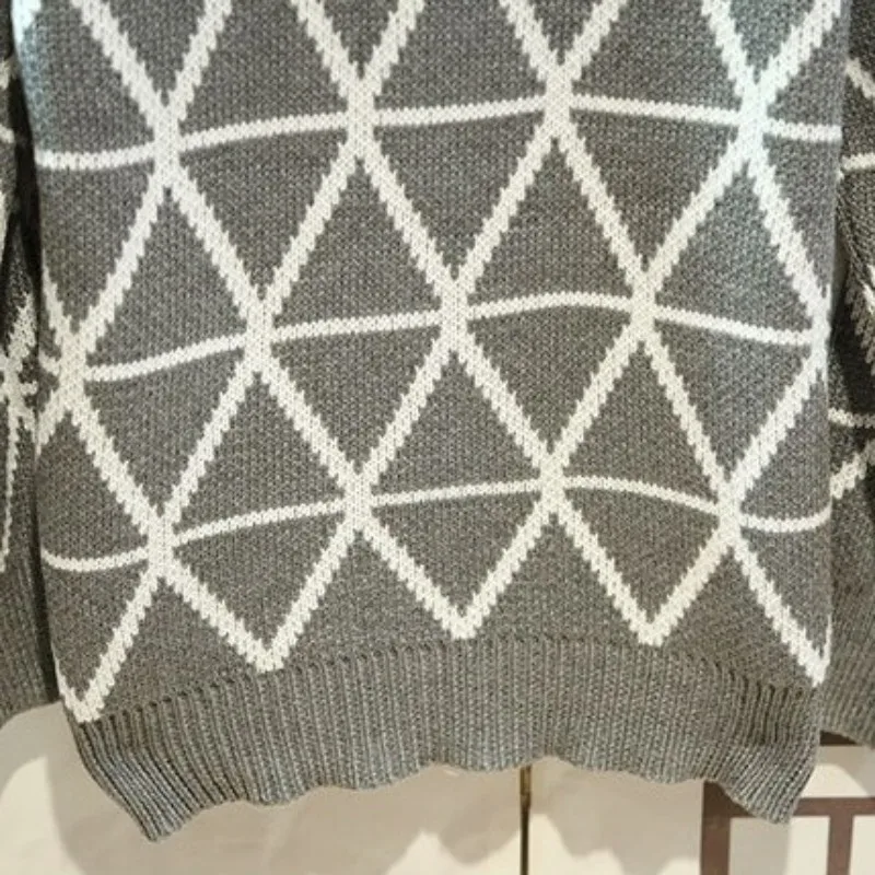 

Spring Autumn O-Neck Loose Fit Mens Geometric Pattern Pullover Long Sleeve Knitting Tops Vintage Casual Regular Plaid Sweater