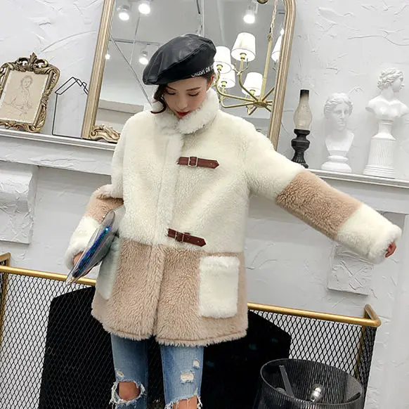 

2021 Women Faux Fur Coat New Ladies Casual Coats Lambswool Autumn Warm Winter Thick Warm Plush Overcoat Pocket Padded Outwear