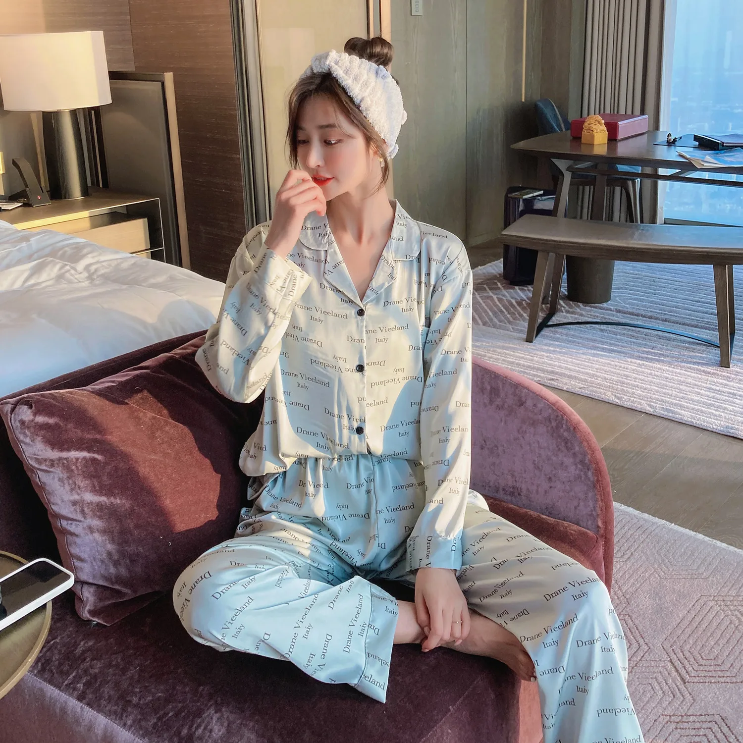 Sexy Sleepwear Snow and ice silk Pajama Set Spring Nighty Women Sleepwear Lapel Imitated Silk Fabric Plus Size Loose Version