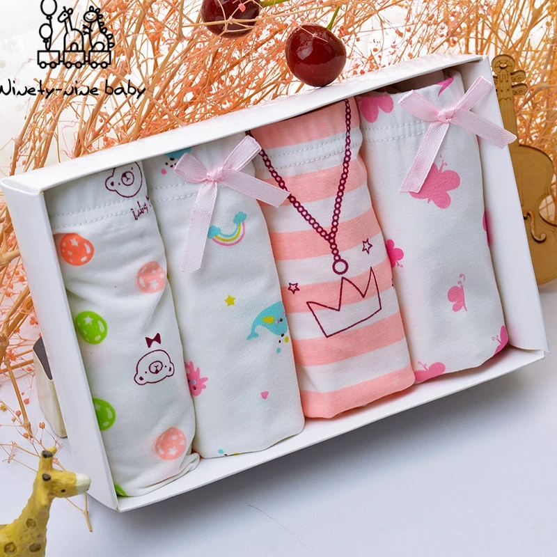 Детские хлопковые трусы-боксеры с милым мультяшным принтом дышащие и удобные