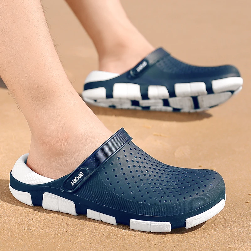 

Men's Sandals 2021 Crocks New Breathable Men Beach Sneaker Shoes Water Holes Outdoor Summer Sandals Casual Shoes Zapatos Hombre