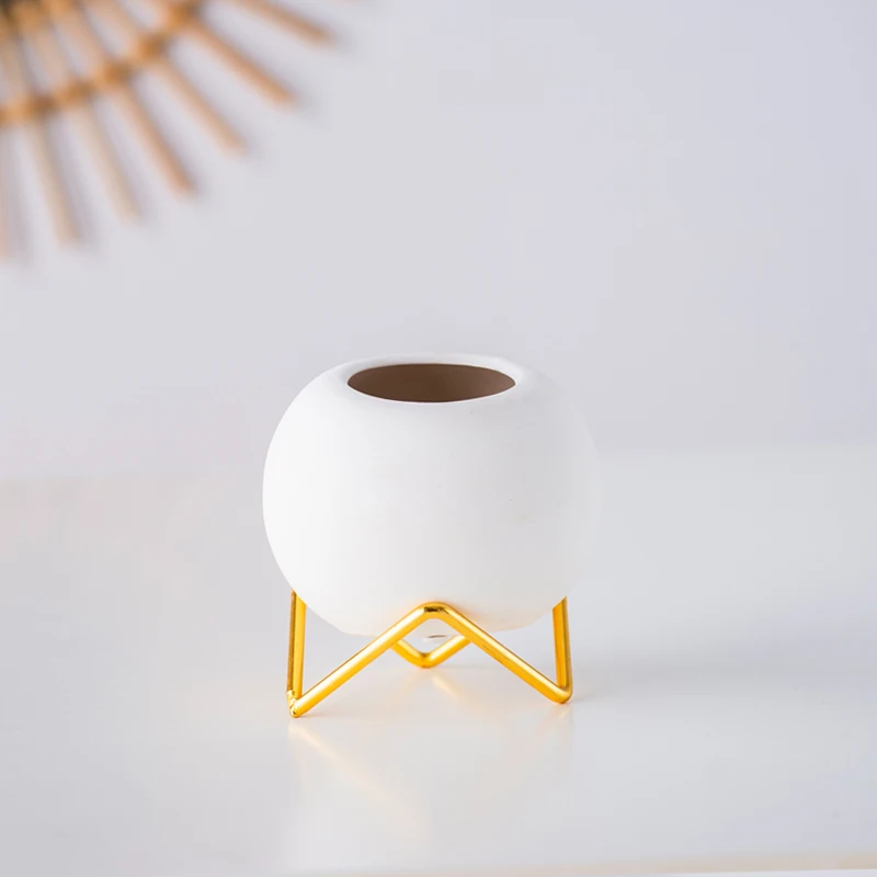 

Northern Europe Ceramic Vase Desktop Balcony Creative Personality Decoration Vase with Flower Stand Decorations for Home