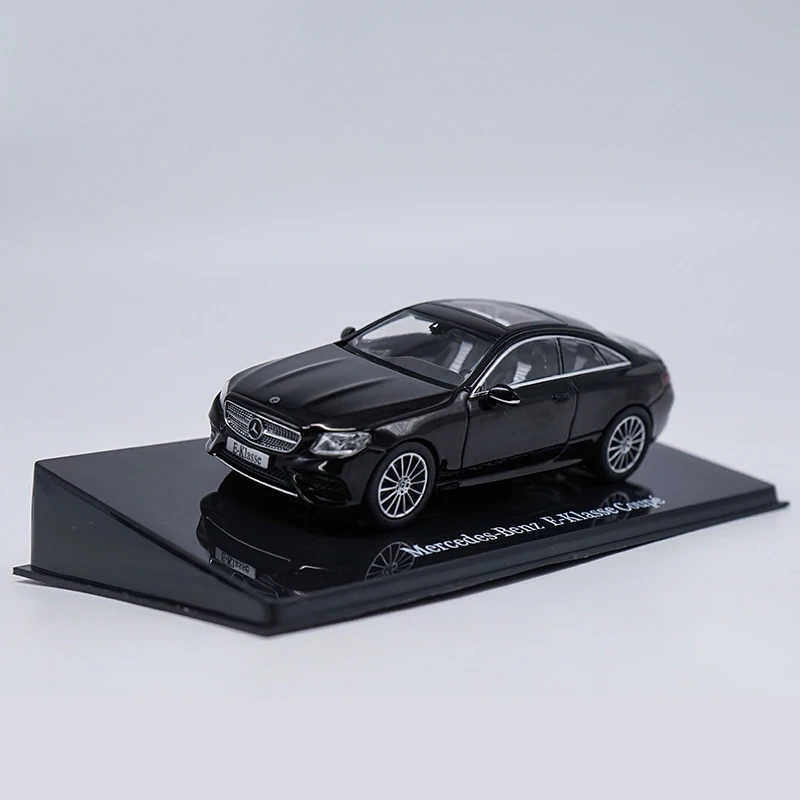 Black 1:43 E300 E-KASE Coupe модель сплава автомобиля статические высокой моделирования металлические модельные автомобили с оригинальной коробкой - Цвет: Black