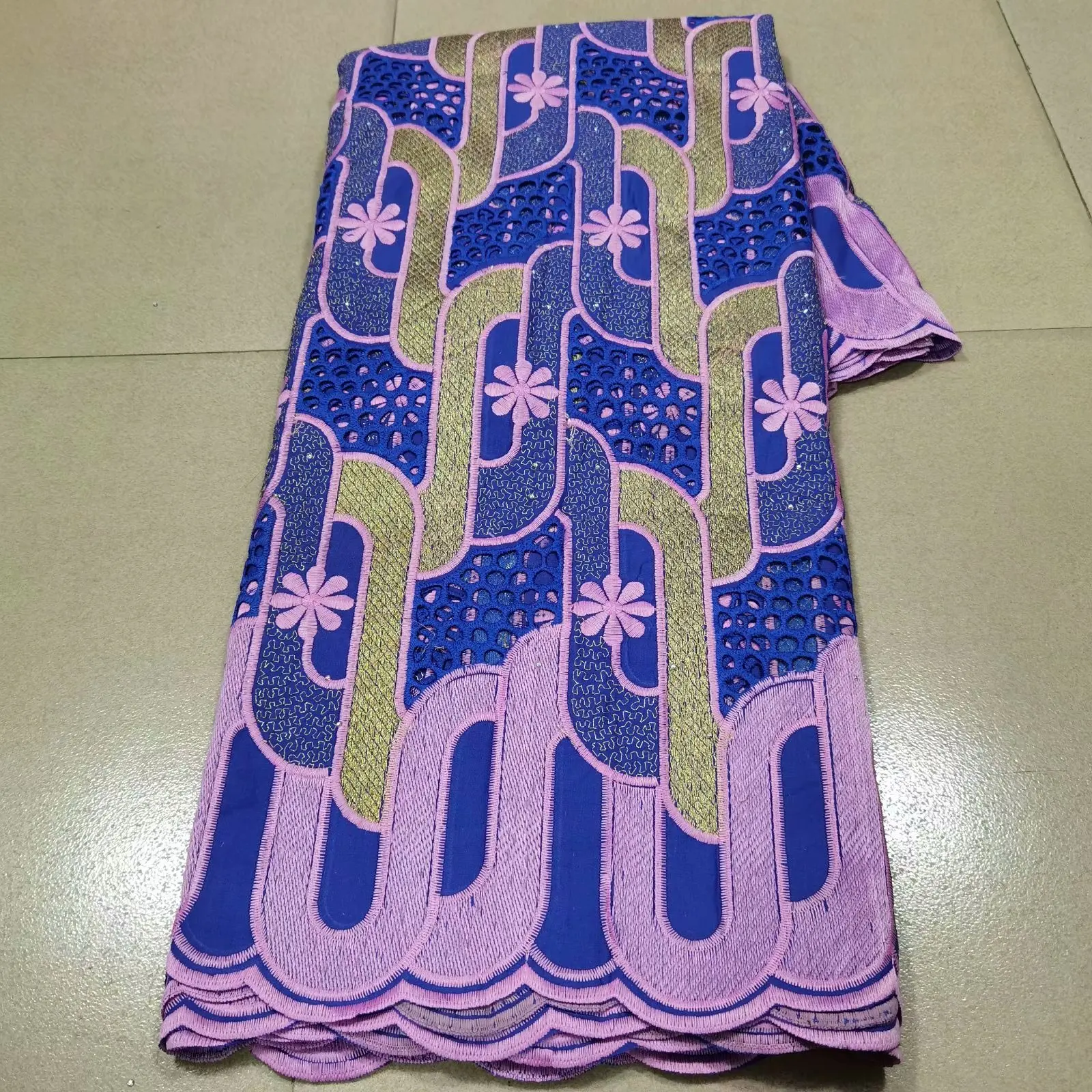 

WDC14 New arrival embroidered cotton lace fabric,factory price African voile lace for fashion dress!