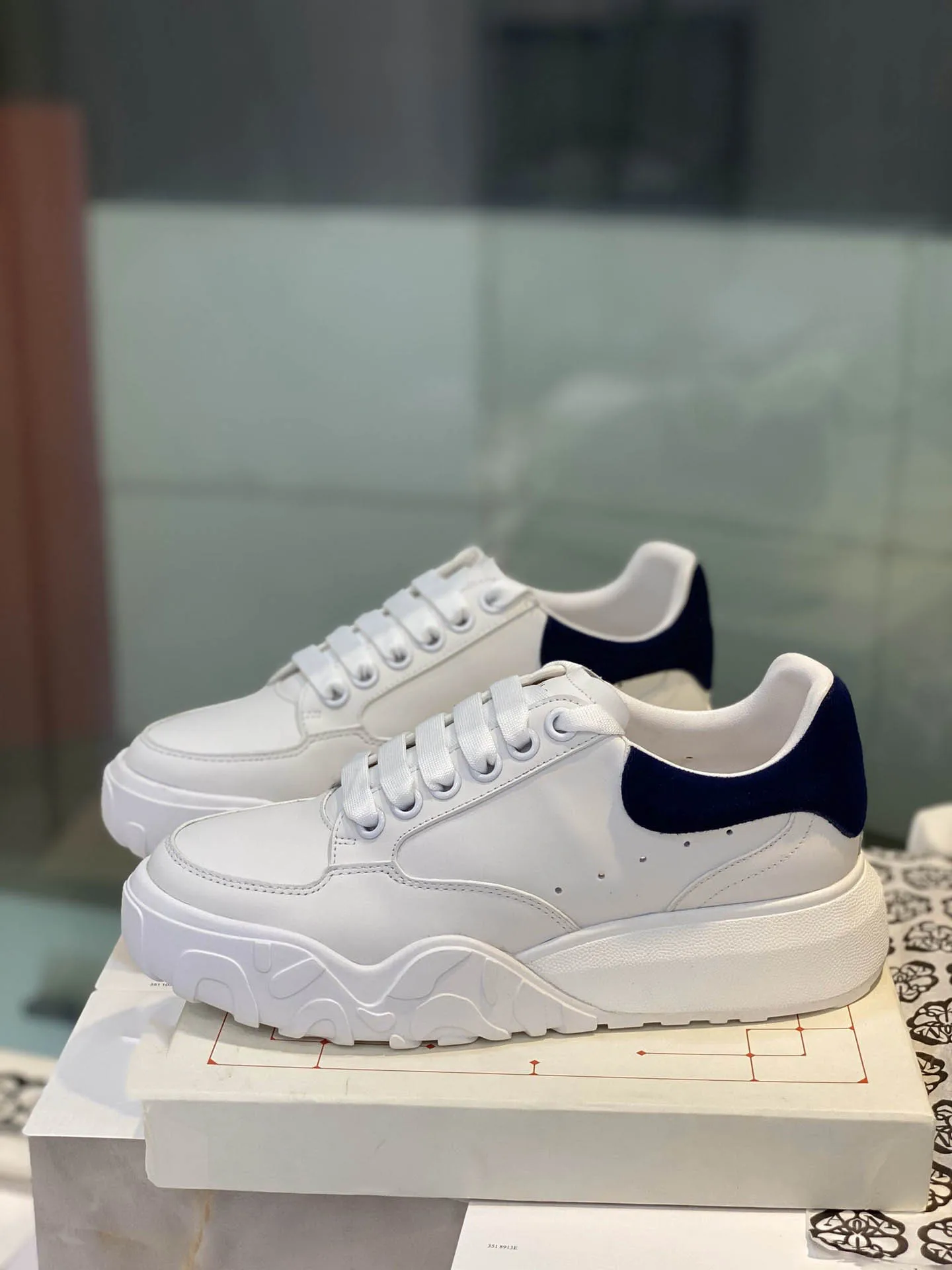 

New 2021 Brand Men and women couple shoes Comfortable Casual fashion High quality fabric Anti-slip and wear-resistant