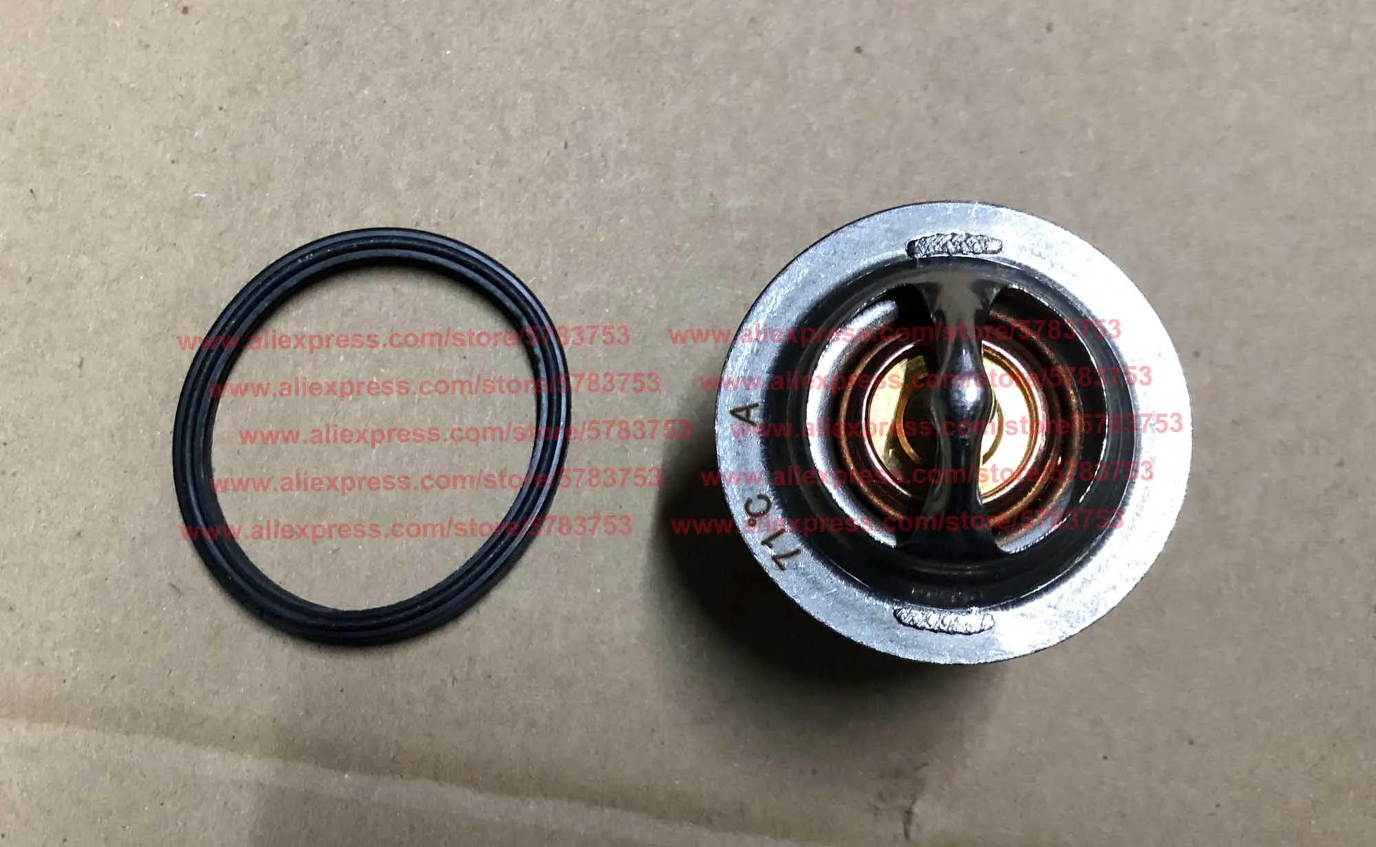 Термостат Kubota 1A021-73012 (71 °C) термостат D1503 D1703 D1803 V2003 V2203 V2403 L2800DT/F L3200DT/F L3400DT/F L3800DT/F L3830DT