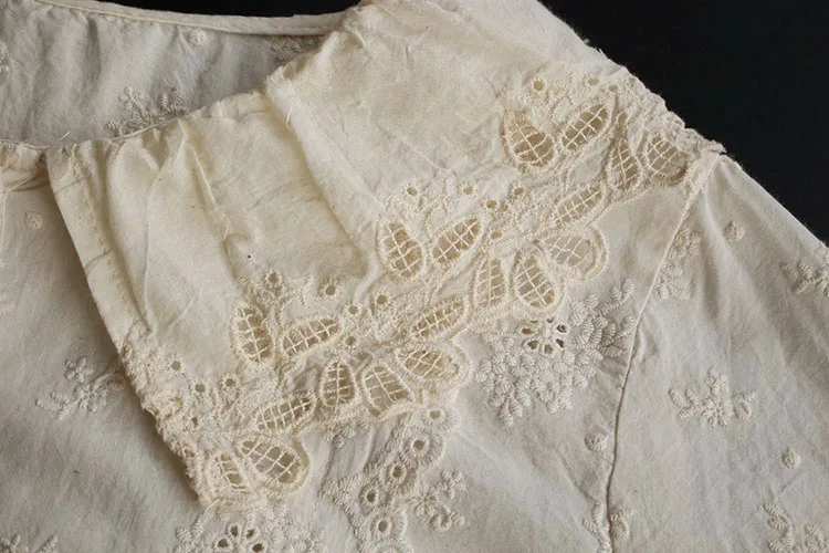 

8751 New Spring Women Dress Japan Style Mori Girl Literary Loose Cotton Embroidery Hollow Lace Collar Long Sleeve Midi Dress