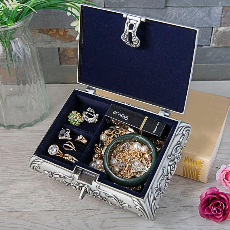 

Metal European creative retro large jewelry box high-grade stereo with lock tin storage Multi-function Jewelry Storage Box
