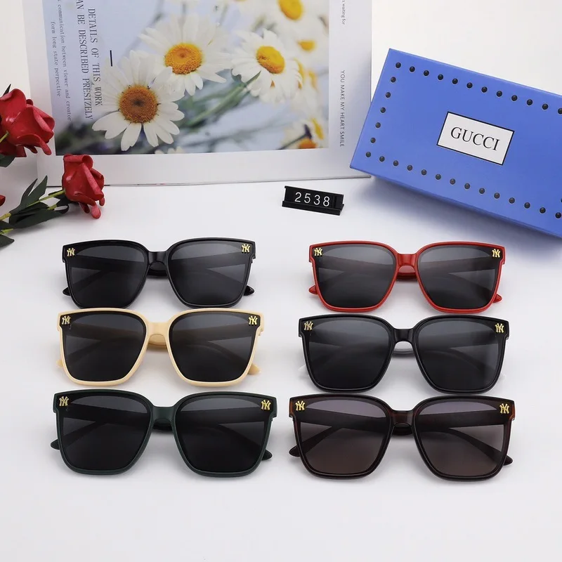 

2021NEW Luxury Brand Fashion Sunglasses Square Glasses Women/Men Luxury Oculos De Sol Personalized Fashion Oculos De Sol