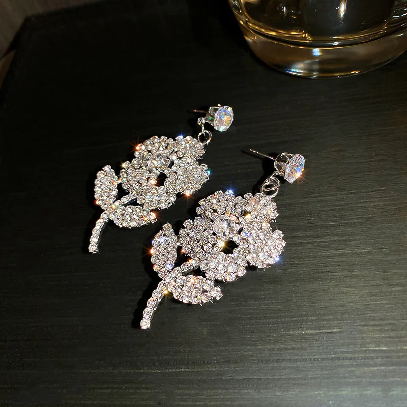 

Luxury Female Crystal Flower Drop Earrings Charm Silver Color Wedding Earrings Cute White Zircon Dangle Earrings For Women