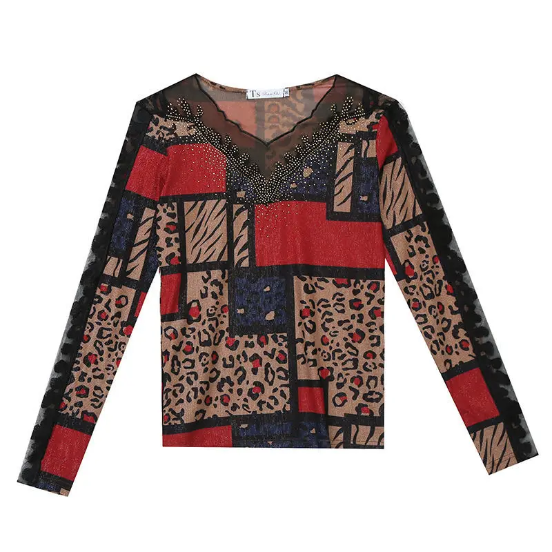 

Autumn and winter new heavy industry diamond bottomed shirt women's long sleeve hollow out top slim LARGE T-SHIRT fashion