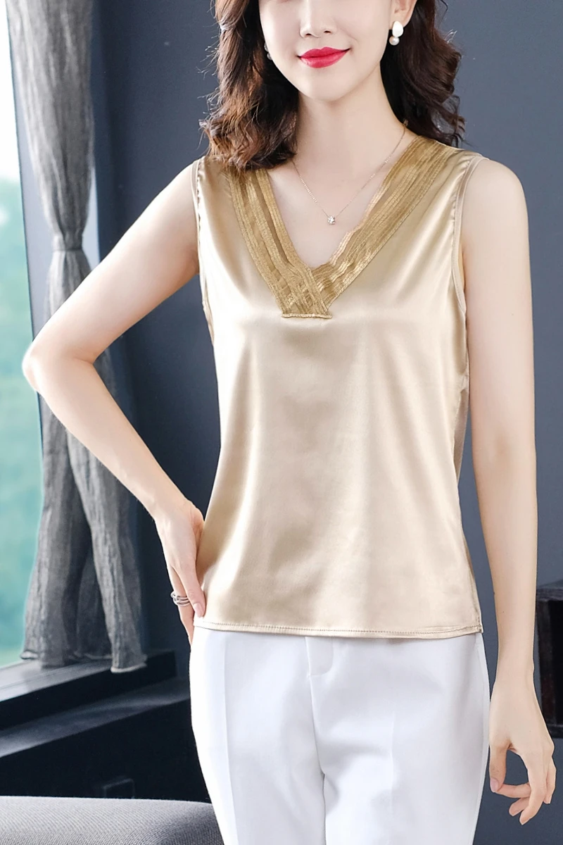 

Korean Silk Women Blouses Tops Woman Satin Blouse Shirts Women Embroidery Lace Blouses Top Woman V-neck Elastic Satin Blouse Top