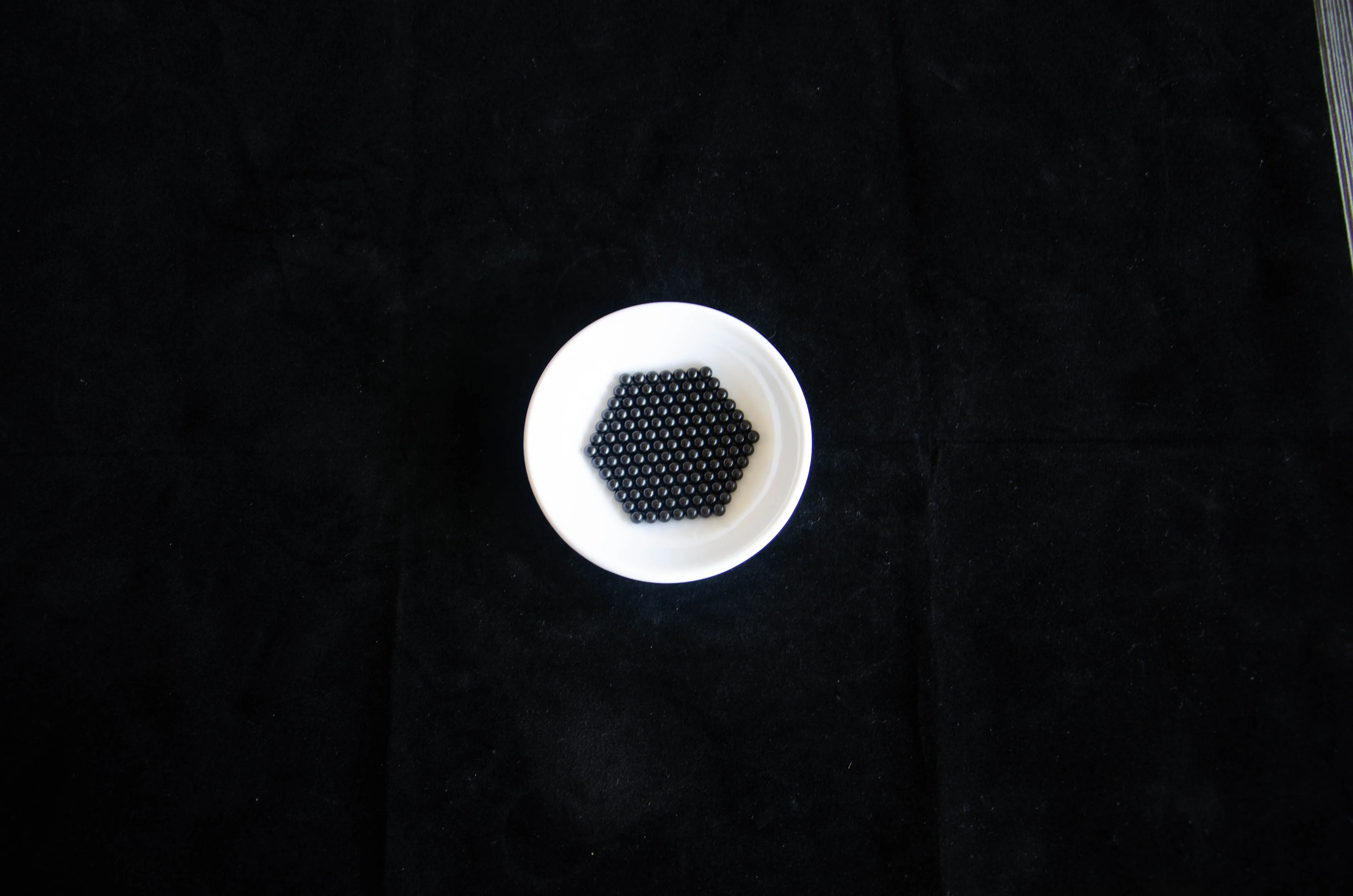 Бесплатная Доставка 100 шт. 4 5 мм черный цинк Пейнтбол карман выстрел на открытом