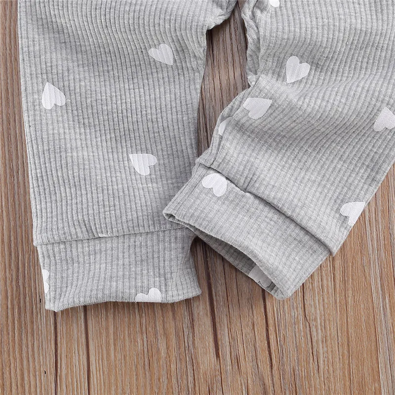 

Baby Girls Two-piece Clothes Set Solid Color Long Sleeve Romper + Heart Pattern Long Pants 0-24M Newborn Baby Girls Autumn Sets