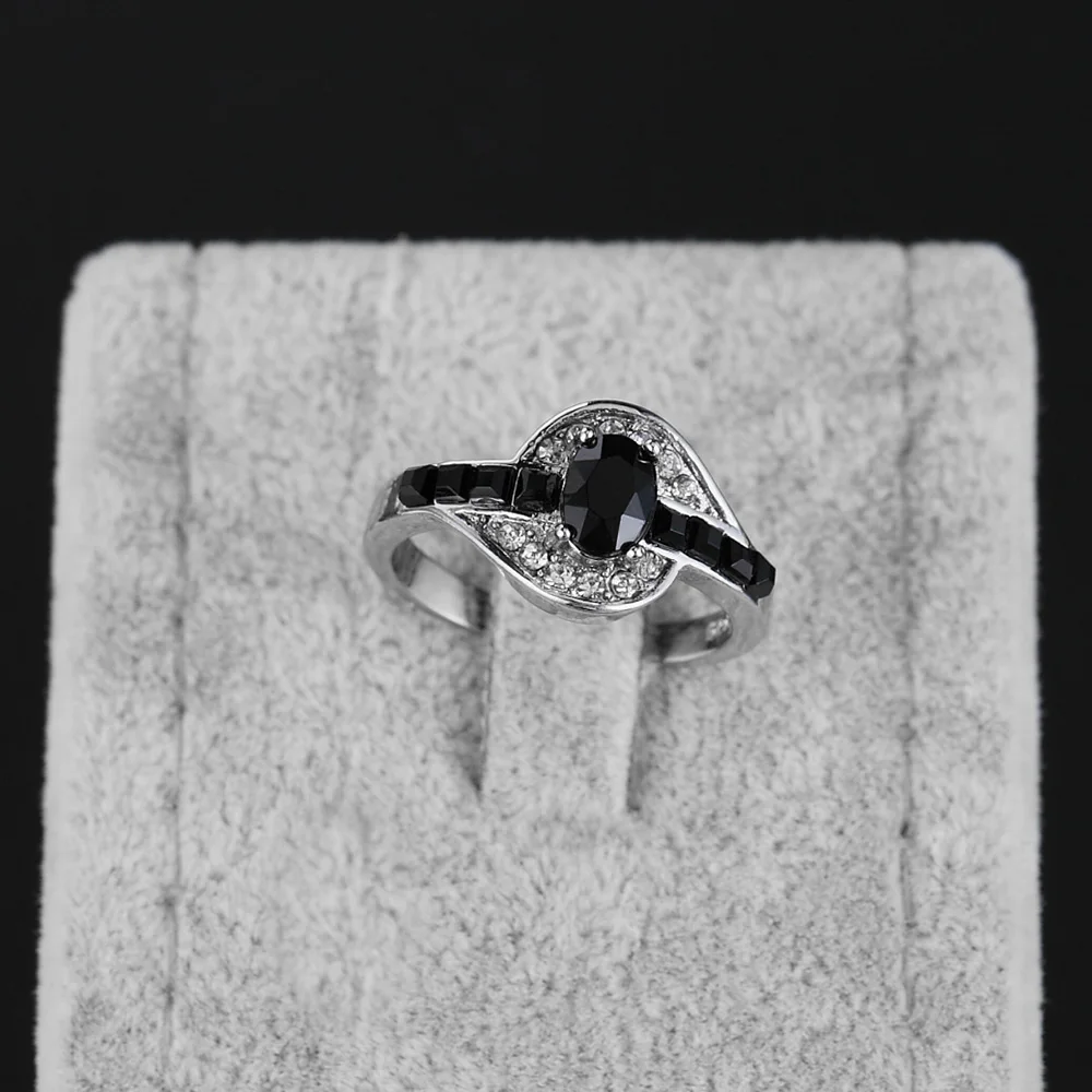 Женское свадебное кольцо серебряного цвета обручальное с кристаллами ювелирные