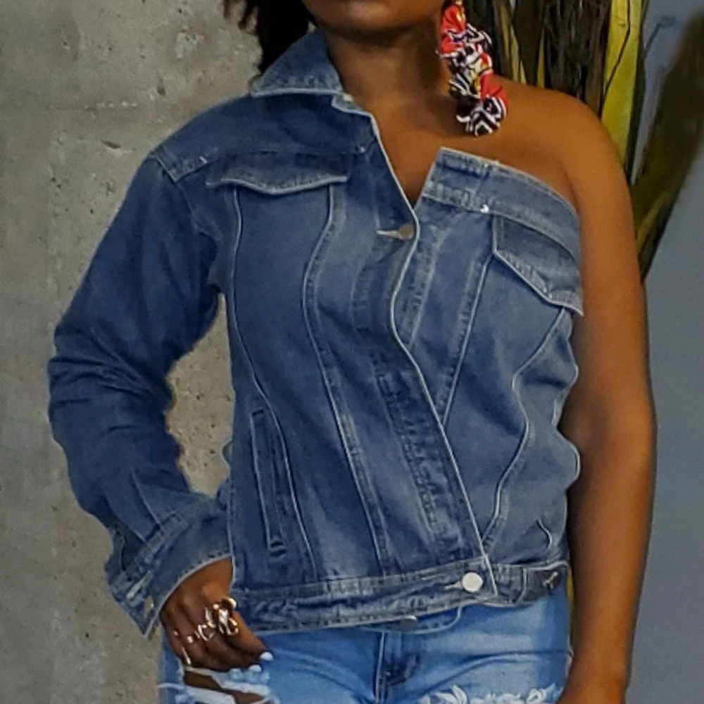 Модная сексуальная джинсовая куртка с одним плечом Женская Осенняя на пуговицах
