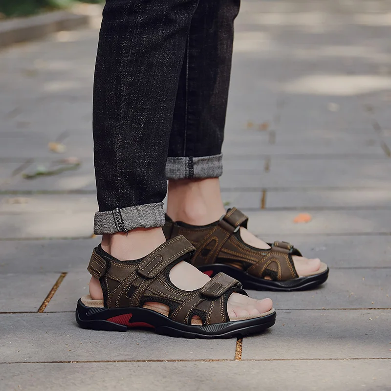 

Genuine Leather Men Summer Beach Sandals Classic Men Walking Slipper Strong Trekking Travel Sandalis Comfortable Beach Shoes