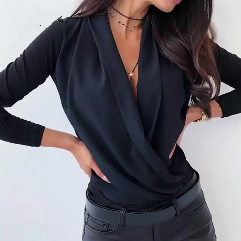 

Женская офисная блузка с длинным рукавом и V-образным вырезом