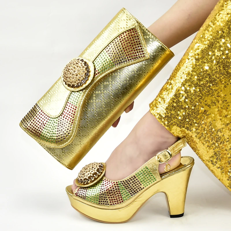 Модный итальянский комплект из туфель и сумочки Элегантная весенняя обувь