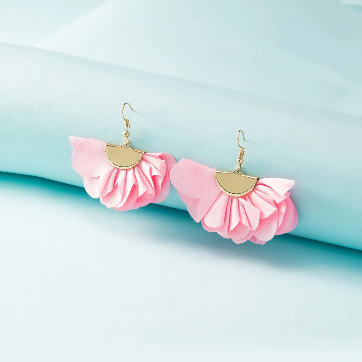 

VG 6YM New Fashion Flower Women's Earrings Cute and Sweet The Same Birthday Gift Jewelry Wholesale Direct Sales