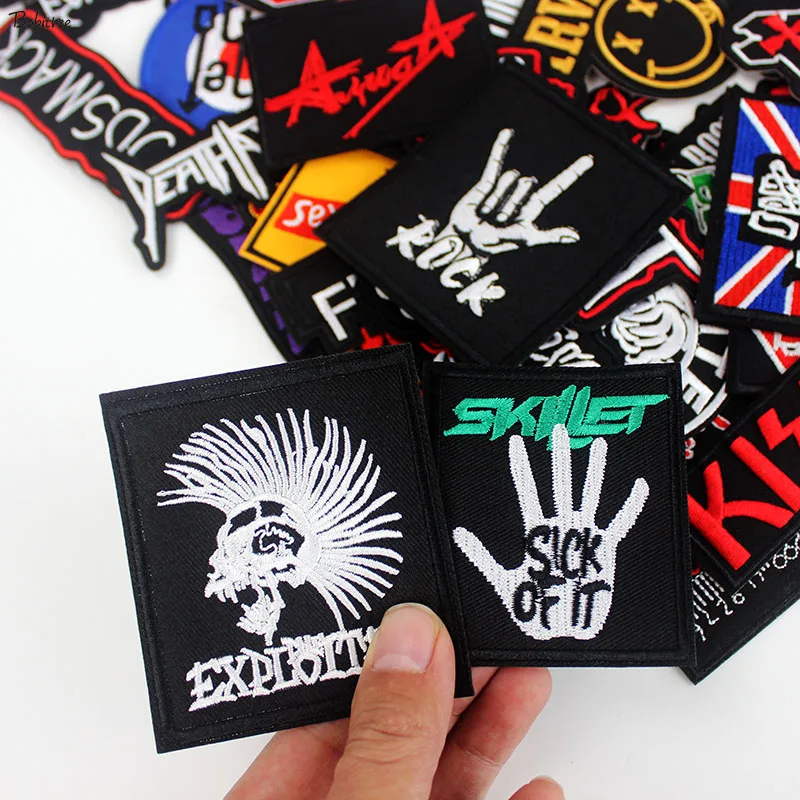 

50 pcs a lot Mixed Ironing Cloth Patches Band Rock Music Badges Punk Embroidered Stickers for Jacket Jeans DIY Applique
