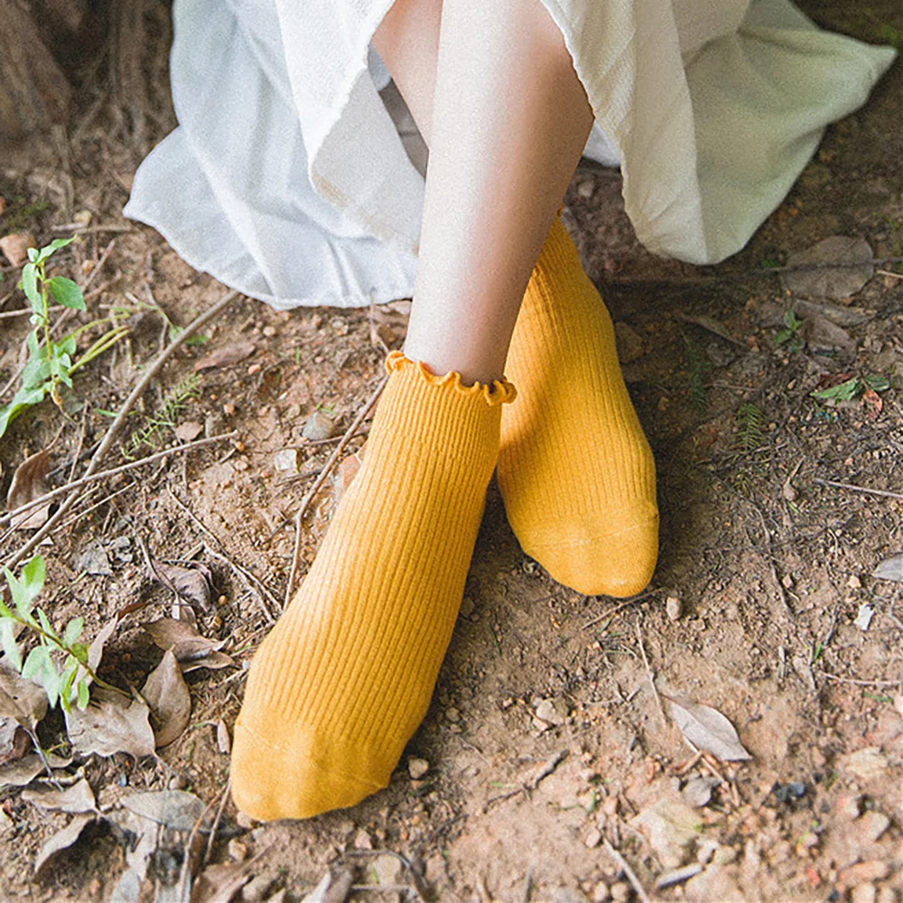 Носки женские с кружевными оборками мягкие хлопковые однотонные милые удобные |