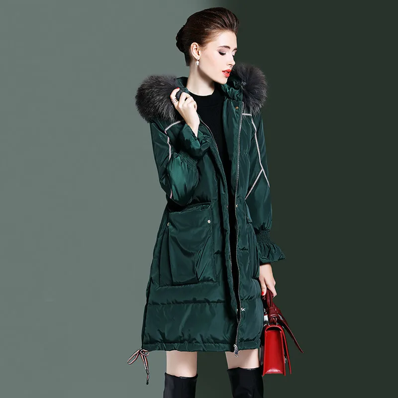 Зимняя модная куртка-пуховик с натуральным мехом енота и - Цена: 199732.98