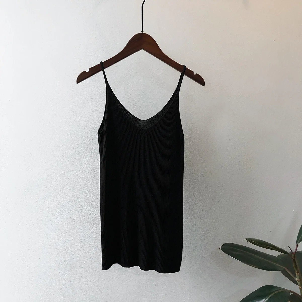 

2021 Women Sexy Summer Tops Crop Top Knitted V Neck Women Sleeveless Tank Tops White Cami Woman Clothes Tops Female Y2k