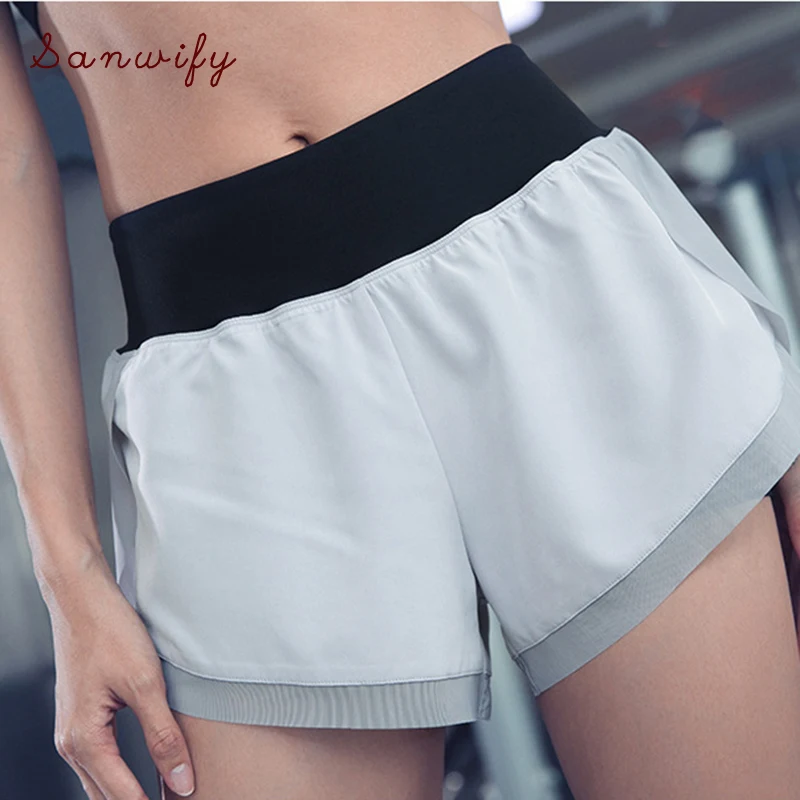 Женские летние спортивные шорты корейские свободные тонкие для фитнеса и йоги