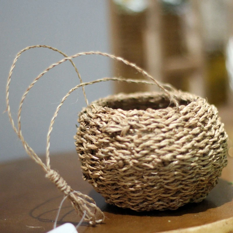 

1 Set Mini Hand-Woven Hemp Rope Basket & 1 Pcs 750Ml Large Capacity Stainless Steel Sports Bottle