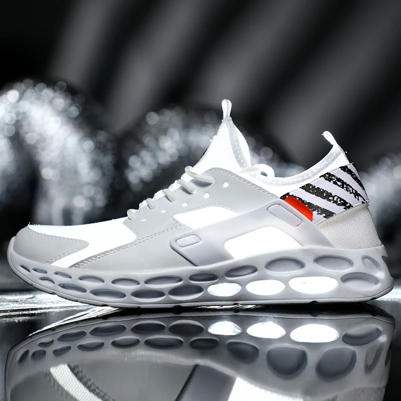 

Sports Shoes Men's Summer Lightweight Running Shoes Breathable Hollow Fashion Sneakers Jogging Training Casual Blade Shoes