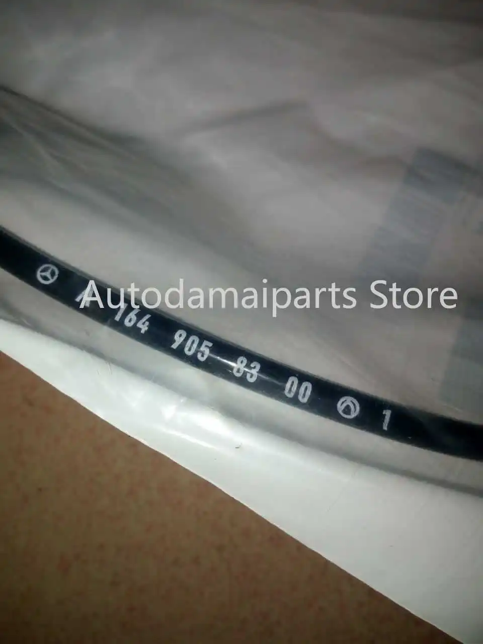 

Датчик скорости Abs для Mercedes-Benz ML350ML500ml320r280 1645400517