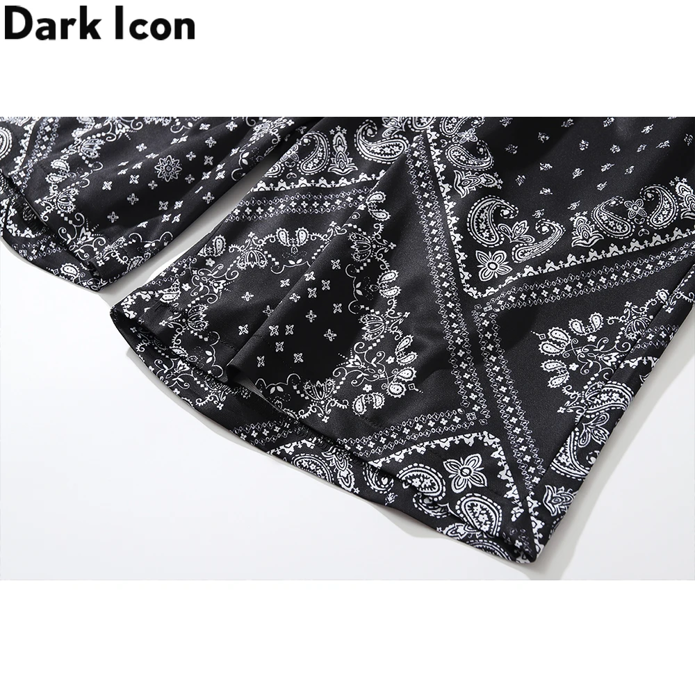 

Dark Icon Bandana Beach Shorts Men 2021 Summer Straight Men's Shorts