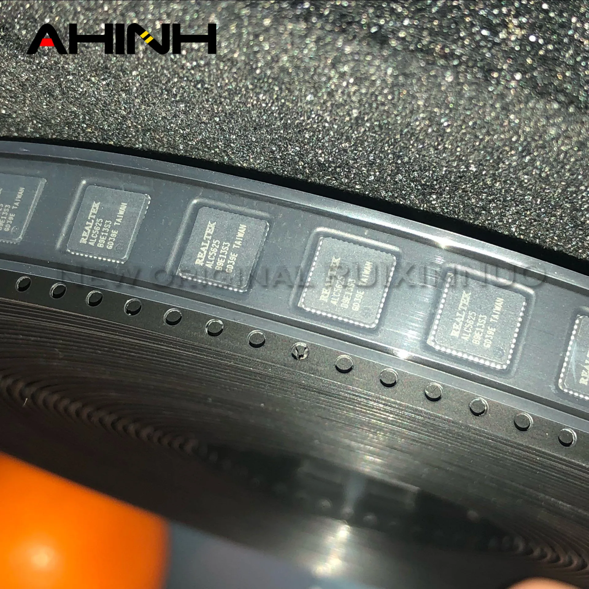 

Оригинальный новый чип IC ALC5625-GRT ALC5625 Бесплатная доставка