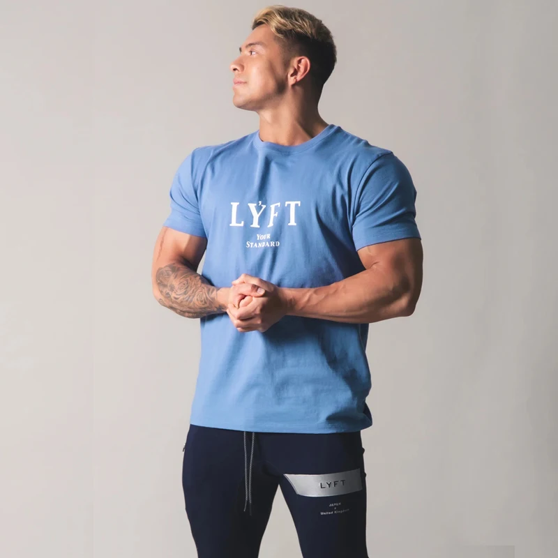 

Повседневная спортивная футболка, мужские хлопковые свободные топы для тренажерного зала, фитнеса, мужская повседневная спортивная футбол...