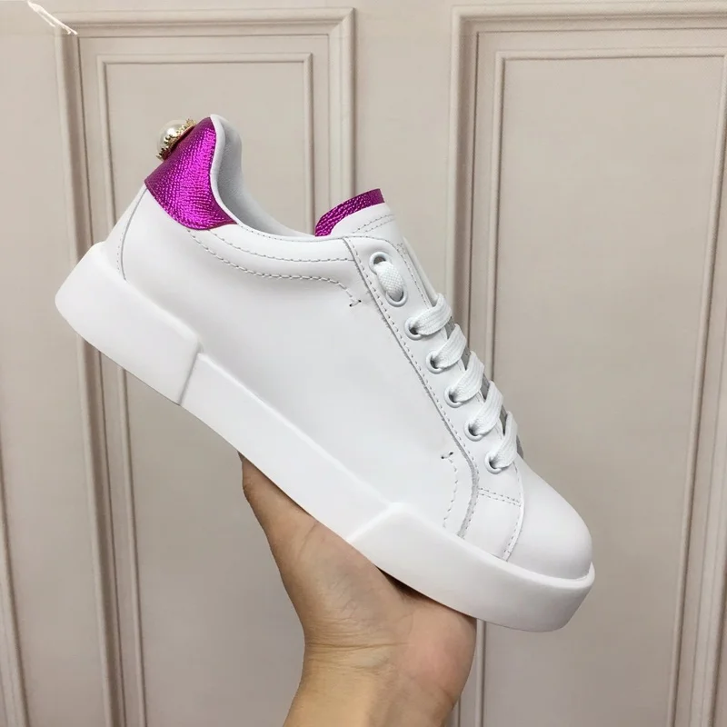 

2020 early spring European station hand-painted graffiti leather white shoes comfortable flat lace-up sports casual shoes