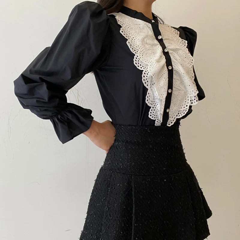 

Korean Spring Lace Blouse Women Chic Palace Style Hollow Patchwork Lace Long Puff Sleeve Ladies Shirt Solid Button New Top 13272