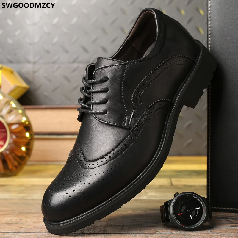 

Броги мужские кожаные туфли из Италии Классические Вечерние туфли для мужчин 2023 Парикмахерская Классическая обувь Мужская обувь мокасины мужские туфли