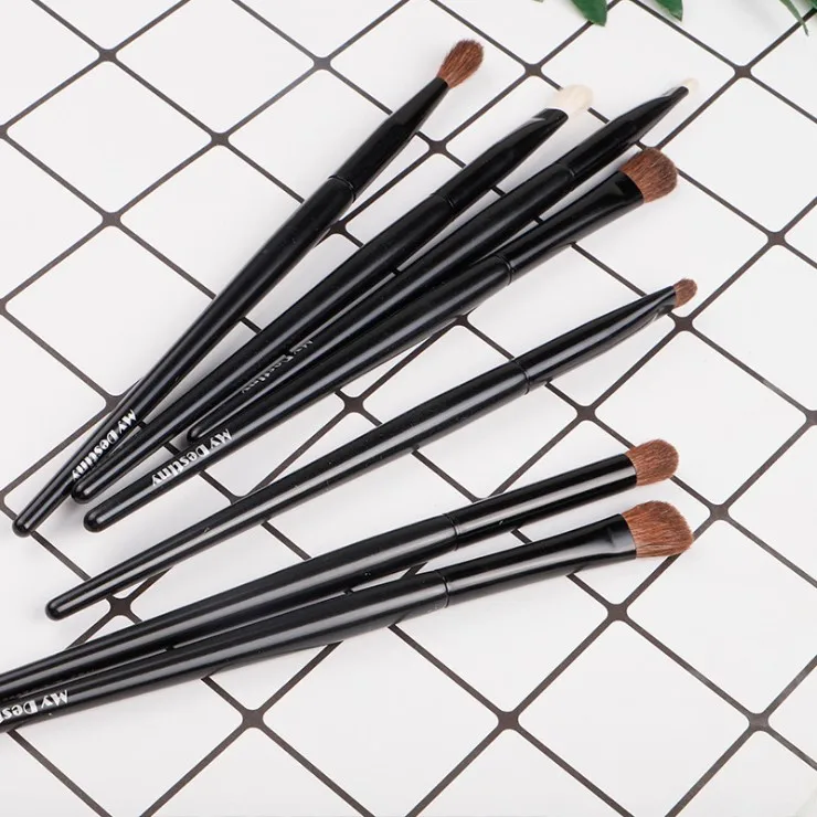 

1 piece Black Eyeshadow Makeup brush Concealer Crease Blending detail Precision Make up brush Contour Cosmetic tool