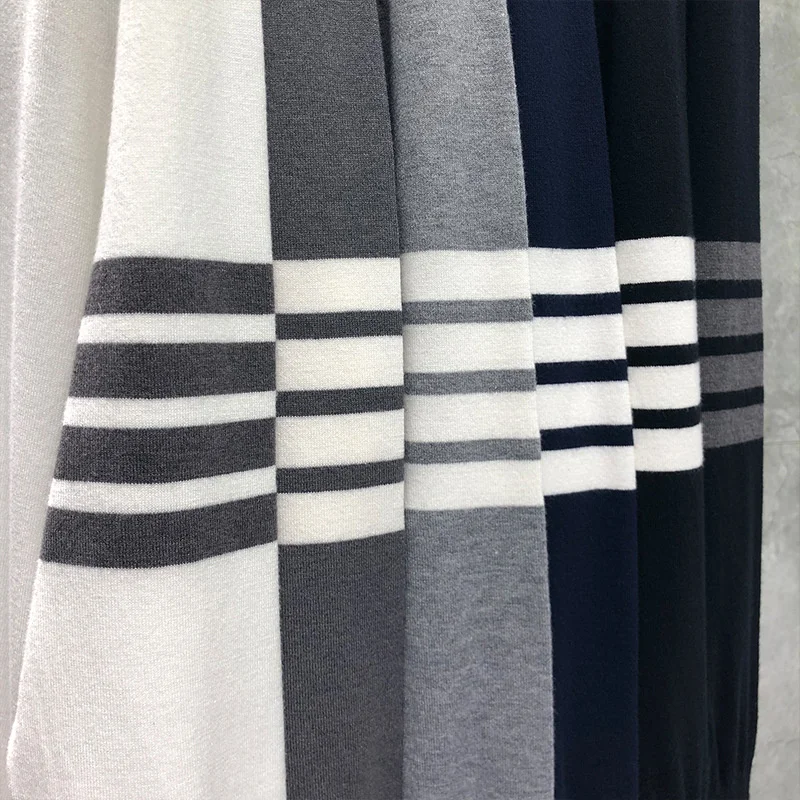 

2021 Fashion Brand Sweaters Men Slim Fit Turtleneck Pullovers Clothing Solid Striped Wool Spring and Autumn Casual Coat