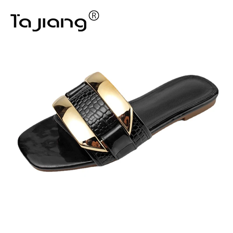

TA Jiang2021 New Large Size Women's Slippers Retro Personality Large Button Flat Bottom Sandals Fashion Summer Slippers