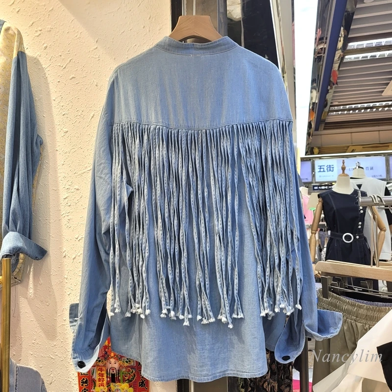 

Shirts & Blouses