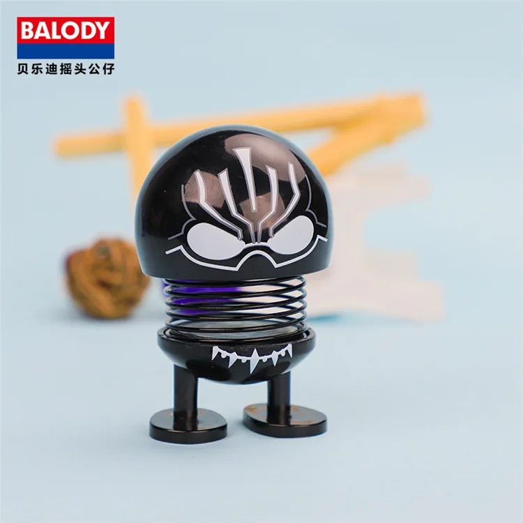 Мультфильм Мститель marvel автомобиль Весенняя голова качающаяся кукла автомобильные аксессуары Украшение Интерьера Автомобильные украшения интерьера ornamen