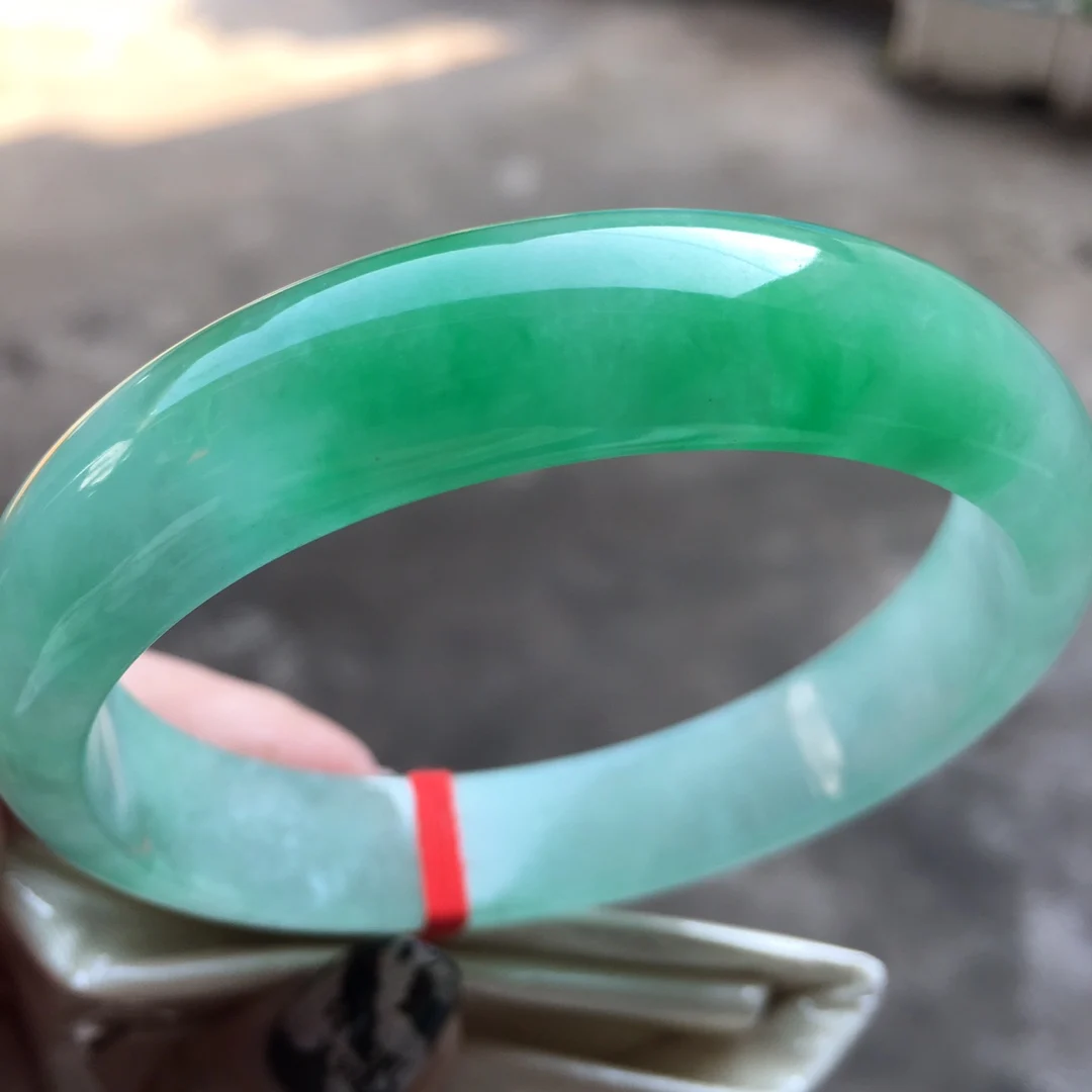 

Koraba Certified (Grade A)100% Natural Jadeite JADE Bracelet Women Bangle