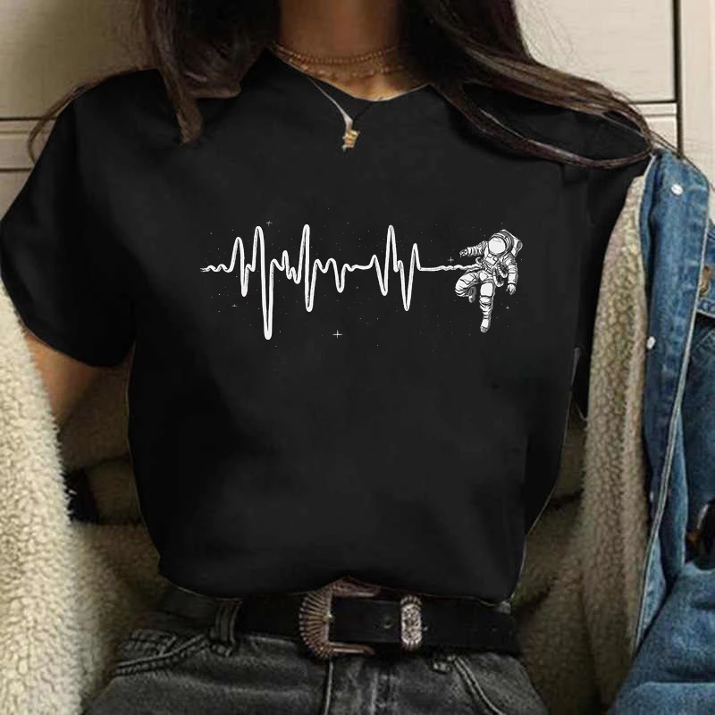 

Casual 90s Girls Cute Astronaut Printed Clothes Funny T-shirts Women Cartoon Fashion Black Tops T Tshirt Lady Cool Tee T-Shirt