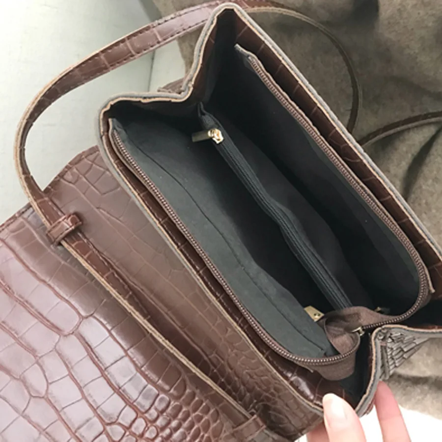 Повседневная сумка аллигатора женская мессенджер с крокодиловым узором через