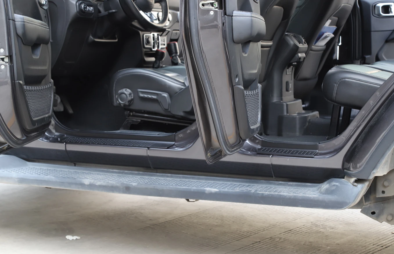 Накладка на порог для Jeep Wrangler JL Gladiator JT 2018-2023