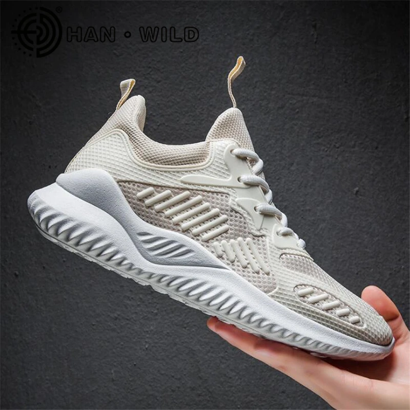 Мужские дышащие кроссовки однотонные на платформе с круглым носком модная